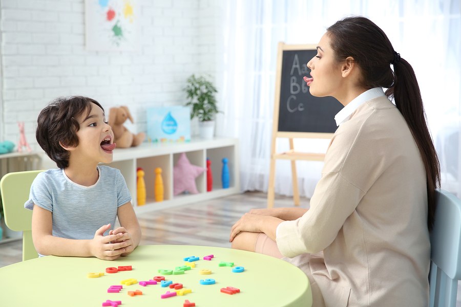 Speech therapist individual therapy